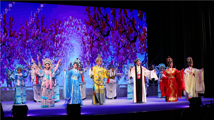 藝術(shù)名家走進(jìn)廣州粵劇藝術(shù)博物館 文藝創(chuàng)作的浸潤與共鳴